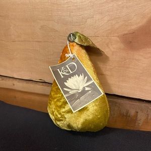 Antique hand-painted velvet pear pin cushion NWT